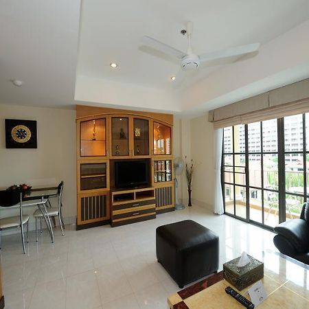 Royal Park Apartments Praia de Jomtien Exterior foto