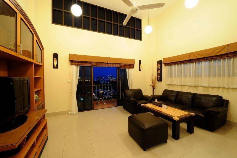 Royal Park Apartments Praia de Jomtien Exterior foto